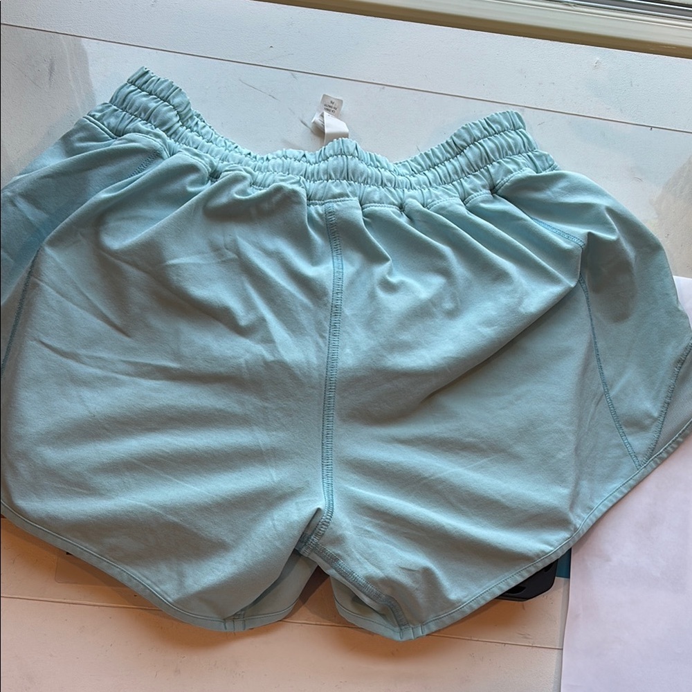 lululemon athletica Women's Aqua Athletic Shorts - Picture 4 of 4